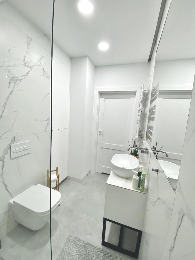 Mycherry - Old Town Apartment - Wiezienna 21C Wrocław Kültér fotó